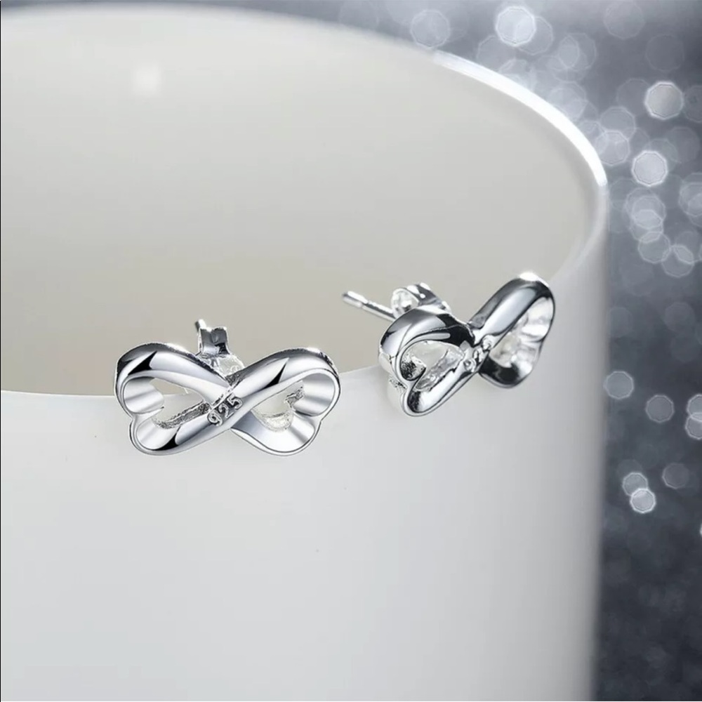 💖 Sterling Silver Double Heart Eternity Stud Earrings NEW - Picture 2 of 7